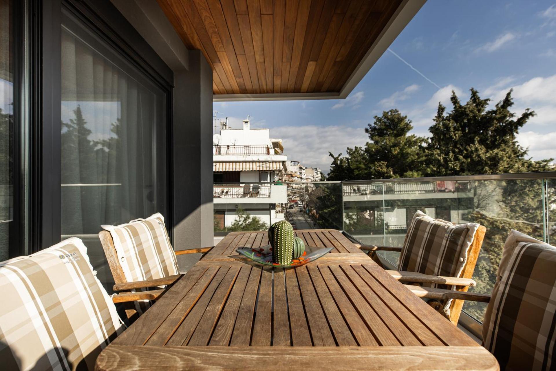 Cozy Apartment In Kalamaria, Tesalónica Exterior foto