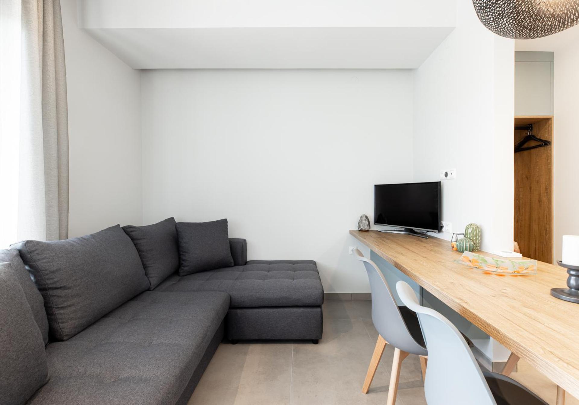 Cozy Apartment In Kalamaria, Tesalónica Exterior foto